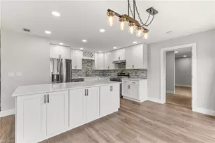 1890 Bald Eagle Dr, Naples, FL 34105 - Photo 9