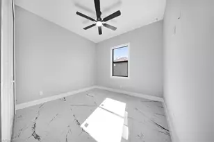 762 Bianca Ave S, Lehigh Acres, FL 33974 - Photo 21