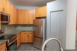 7082 Venice Way, Naples, FL 34119 - Photo 11