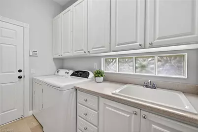 28330 Moray Dr, Bonita Springs, FL 34135 - Photo 23