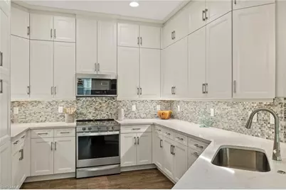 6431 Negril Isle Dr, Naples, FL 34113 - Photo 9