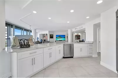 4041 Gulf Shore Blvd N #907, Naples, FL 34103 - Photo 9