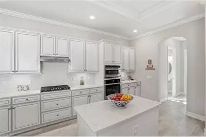 2235 Somerset Pl, Naples, FL 34120 - Photo 15