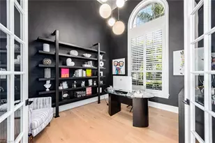 538 Riviera Dr, Naples, FL 34103 - Photo 15