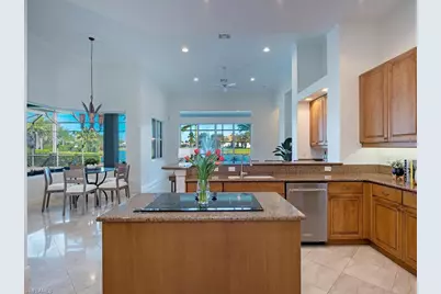 427 Terracina Way, Naples, FL 34119 - Photo 9