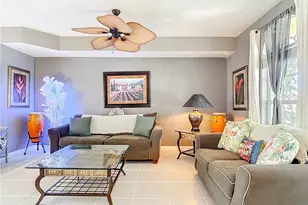 6186 Towncenter Cir, Naples, FL 34119 - Photo 7