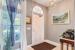 6186 Towncenter Cir, Naples, FL 34119 - Photo 5