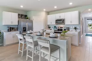 105 NW 10th Terrace, Cape Coral, FL 33993 - Photo 9