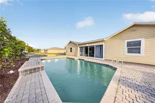 625 SW 31st St, Cape Coral, FL 33914 - Photo 37