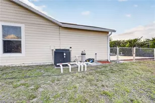 625 SW 31st St, Cape Coral, FL 33914 - Photo 39