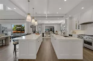 2025 Crayton Rd, Naples, FL 34102 - Photo 11