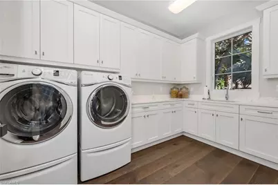 2025 Crayton Rd, Naples, FL 34102 - Photo 31