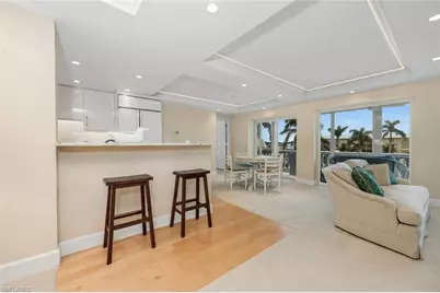 3003 Gulf Shore Blvd N #404, Naples, FL 34103 - Photo 11