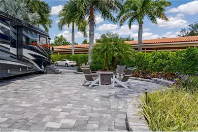 13526 Snook Cir, Naples, FL 34114 - Photo 17