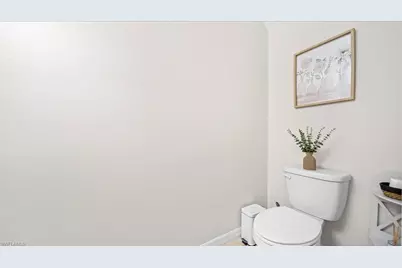 3770 Crofton Ct, Fort Myers, FL 33916 - Photo 7