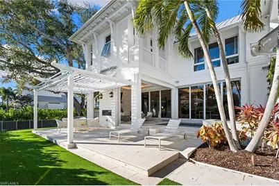 685 2nd St S, Naples, FL 34102 - Photo 37