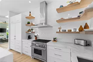 685 2nd St S, Naples, FL 34102 - Photo 7