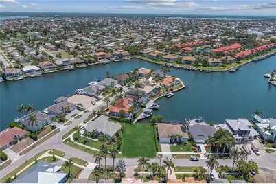 269 Bass Ct, Marco Island, FL 34145 - Photo 11