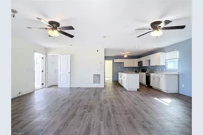 27571 Tarpon Way, Bonita Springs, FL 34134 - Photo 19