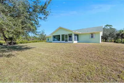 721 22nd St SE, Naples, FL 34117 - Photo 3