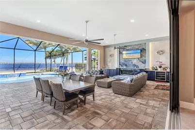 9087 Breakwater Dr, Naples, FL 34120 - Photo 35