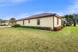 3640 Treasure Cove Cir, Naples, FL 34114 - Photo 35