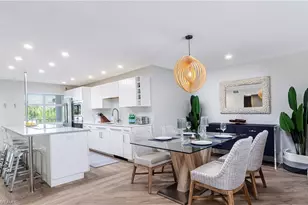 10682 Gulf Shore Dr, Naples, FL 34108 - Photo 3