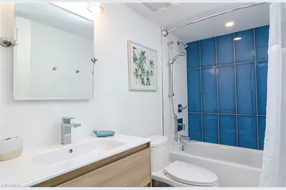 10682 Gulf Shore Dr #C-204, Naples, FL 34108 - Photo 9