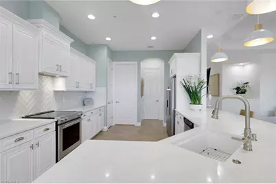 7877 Clemson St #202, Naples, FL 34104 - Photo 9