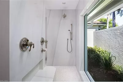 6975 Greentree Dr, Naples, FL 34108 - Photo 17