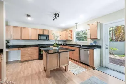 778 Broad Ct S, Naples, FL 34102 - Photo 15