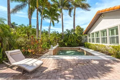 778 Broad Ct S, Naples, FL 34102 - Photo 31