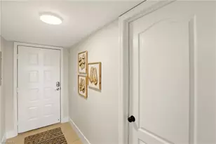 7300 Glenmoor Ln, Naples, FL 34104 - Photo 5