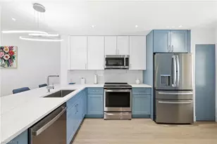 7707 Jewel Ln, Naples, FL 34109 - Photo 9