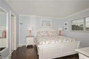 190 Turtle Lake Ct, Naples, FL 34105 - Photo 21