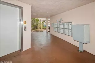 190 Turtle Lake Ct, Naples, FL 34105 - Photo 39