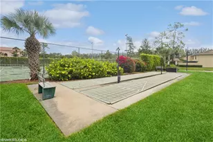 190 Turtle Lake Ct, Naples, FL 34105 - Photo 35