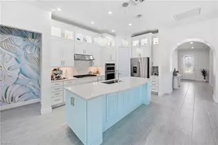 2718 Aviamar Cir, Naples, FL 34114 - Photo 9