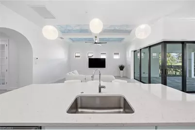 2718 Aviamar Cir, Naples, FL 34114 - Photo 17