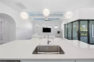 2718 Aviamar Cir, Naples, FL 34114 - Photo 17