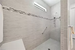 2718 Aviamar Cir, Naples, FL 34114 - Photo 25