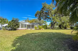 296 Riverwood Rd, Naples, FL 34114 - Photo 11