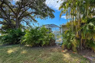 296 Riverwood Rd, Naples, FL 34114 - Photo 9