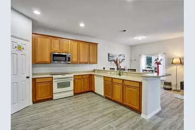 2941 Inlet Cove Ln E, Naples, FL 34120 - Photo 9