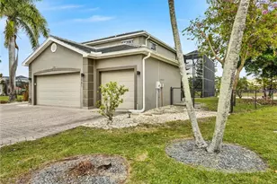 2941 Inlet Cove Ln E, Naples, FL 34120 - Photo 45