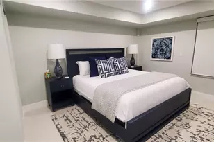 21 Bluebill Ave, Naples, FL 34108 - Photo 17