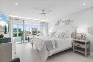 21 Bluebill Ave, Naples, FL 34108 - Photo 11