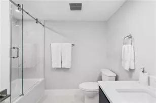 21 Bluebill Ave, Naples, FL 34108 - Photo 19