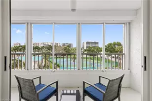 21 Bluebill Ave, Naples, FL 34108 - Photo 13