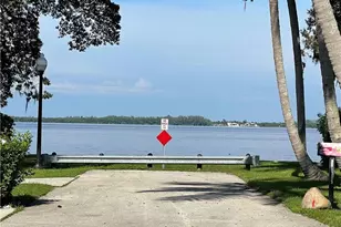 1223 Coconut Dr, Fort Myers, FL 33901 - Photo 7